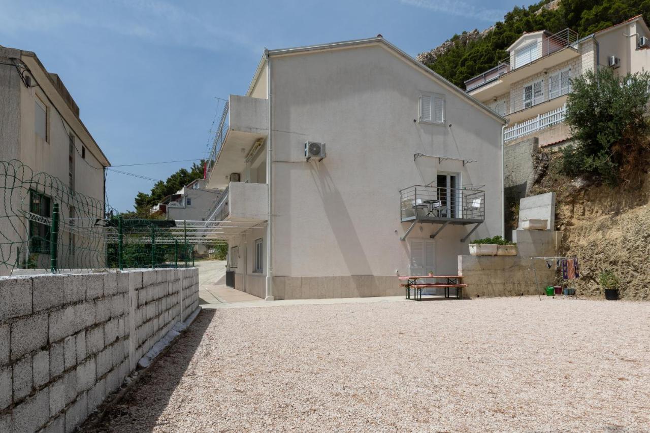Apartments By The Sea Duce, Omis - 2992 Dugi Rat Kültér fotó