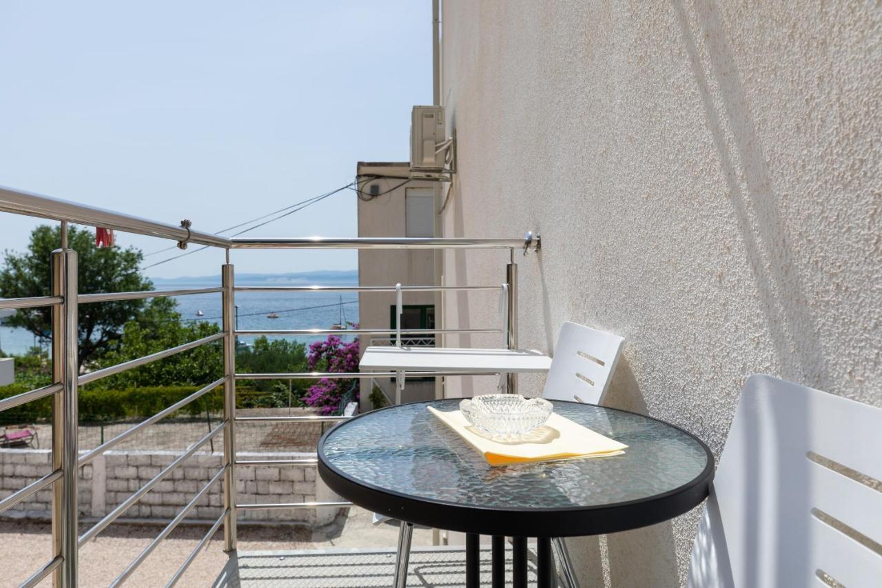 Apartments By The Sea Duce, Omis - 2992 Dugi Rat Kültér fotó